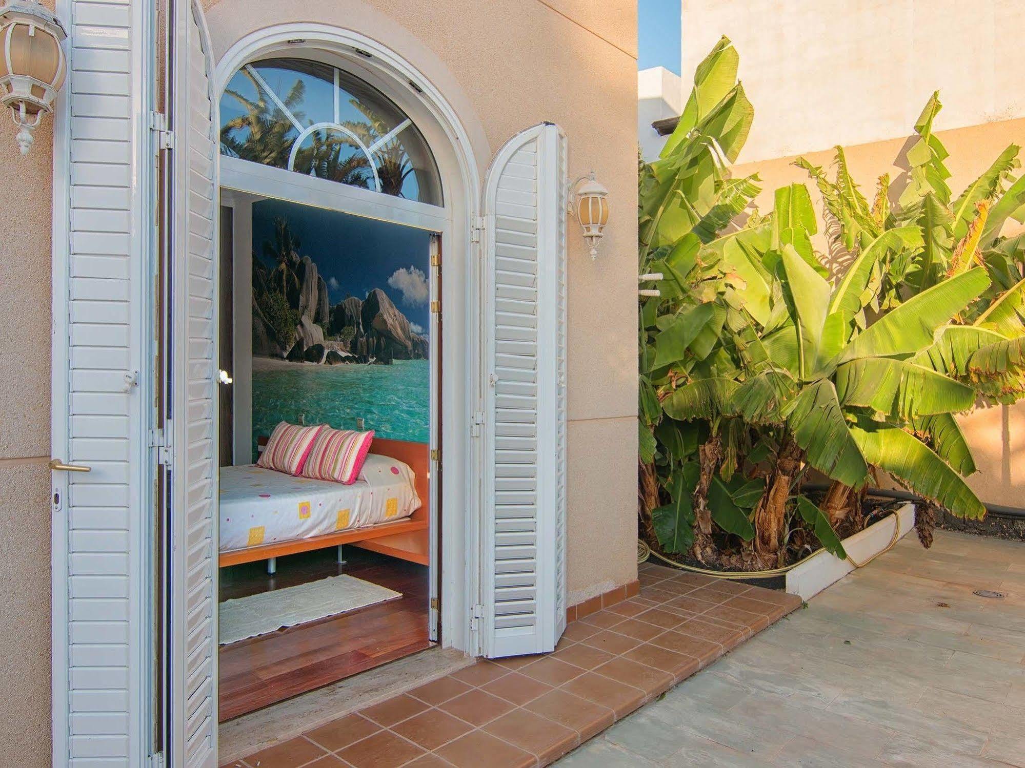 Villa La Concha Playa Honda  Exterior photo